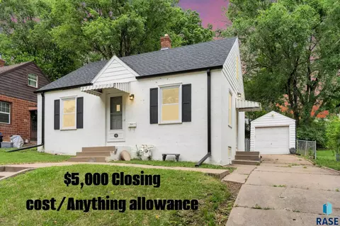 516 S Glendale Ave, Sioux Falls, SD 57104