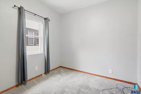 Other - 1402 E 9th St, Sioux Falls, SD 57103 photo 7 of 9