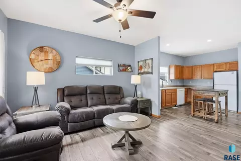 Living - 1402 E 9th St, Sioux Falls, SD 57103 photo 2 of 2