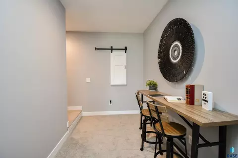 Entry Way - 5320 E 28th St, Sioux Falls, SD 57110 photo 5 of 5