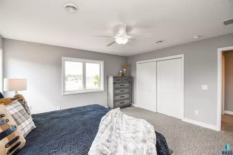 Bedroom - 5320 E 28th St, Sioux Falls, SD 57110 photo 4 of 15