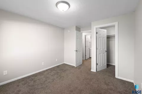 Bedroom - 3076 E Bragstad Dr, Sioux Falls, SD 57103 photo 1 of 2