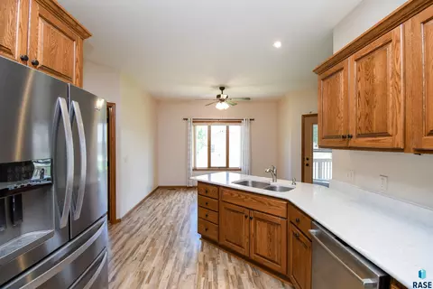 Kitchen - 4500 E Kearney Pl, Sioux Falls, SD 57110 photo 2 of 2