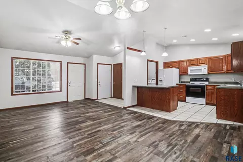 Living - 412 N 9th Ave, Brandon, SD 57005 photo 2 of 3