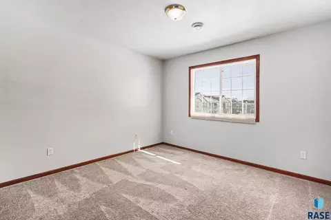 Bedroom - 412 N 9th Ave, Brandon, SD 57005 photo 6 of 6