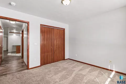 Bedroom - 412 N 9th Ave, Brandon, SD 57005 photo 1 of 6