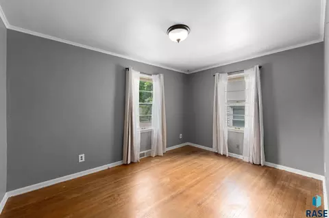 Bedroom - S Main Ave, Sioux Falls, SD 57105 photo 2 of 2