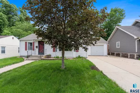 Exterior - S Main Ave, Sioux Falls, SD 57105 photo 4 of 8