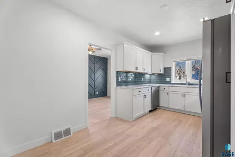 Other - 2405 W Bailey St, Sioux Falls, SD 57104 photo 4 of 11