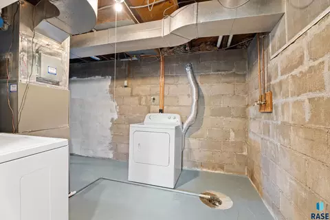 Other - 2405 W Bailey St, Sioux Falls, SD 57104 photo 8 of 11