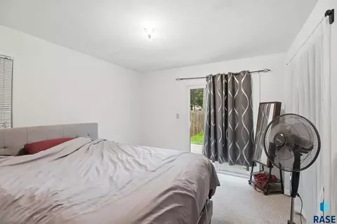 Bedroom - 105 E 31st St, Sioux Falls, SD 57105 photo 3 of 3