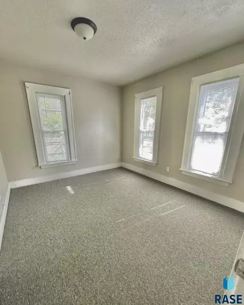Other - 1305 S Spring Ave, Sioux Falls, SD 57104 photo 4 of 8