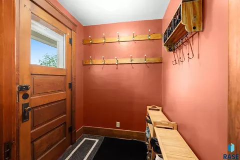 Entry Way - 519 7th St, Hudson, SD 57034 photo 4 of 4
