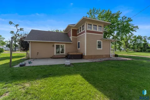 Other - 519 7th St, Hudson, SD 57034 photo 2 of 13