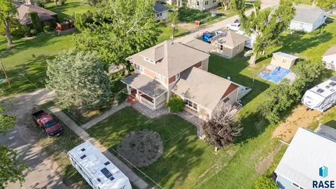 Other - 519 7th St, Hudson, SD 57034 photo 3 of 13