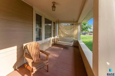 Exterior - 519 7th St, Hudson, SD 57034 photo 4 of 4