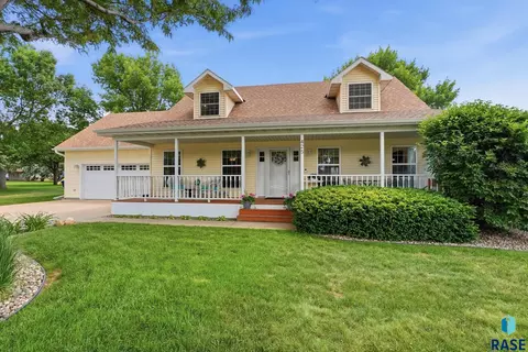 425 Kringen Ave, Baltic, SD 57003
