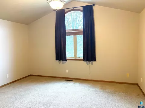 Bedroom - S Aftyn Ave, Sioux Falls, SD 57108 photo 3 of 6