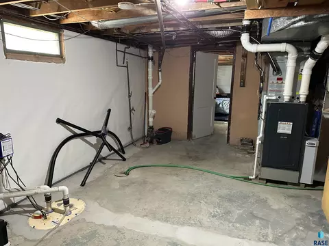 Other - 533 S Juniper St, Freeman, SD 57029 photo 15 of 24