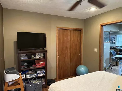 Bedroom - 533 S Juniper St, Freeman, SD 57029 photo 2 of 8