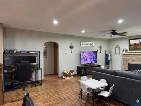 Living - 533 S Juniper St, Freeman, SD 57029 photo 1 of 4