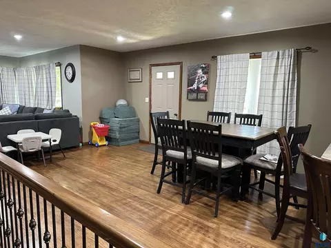 Dining - 533 S Juniper St, Freeman, SD 57029 photo 1 of 3