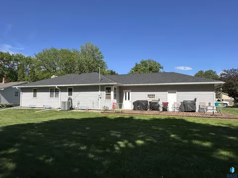 Other - 533 S Juniper St, Freeman, SD 57029 photo 2 of 24