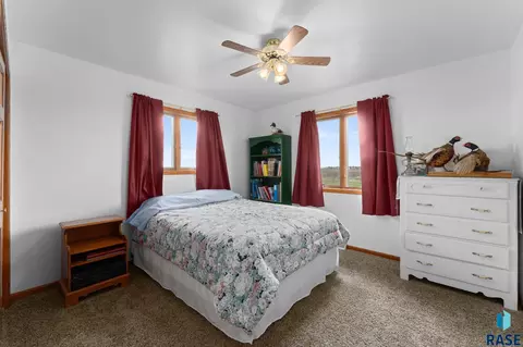 Bedroom - 39240 210th St, Huron, SD 57350 photo 4 of 4