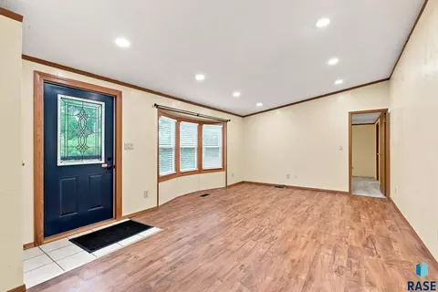 Living - 24253 467a Ave, Dell Rapids, SD 57022 photo 1 of 5