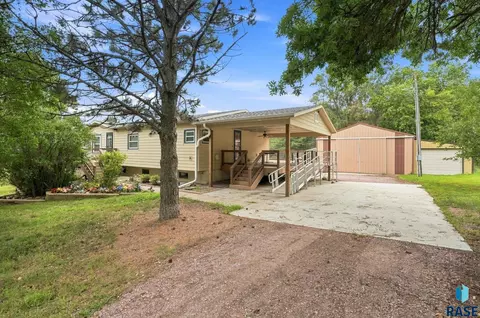 24253 467a Ave, Dell Rapids, SD 57022