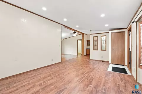 Living - 24253 467a Ave, Dell Rapids, SD 57022 photo 3 of 5