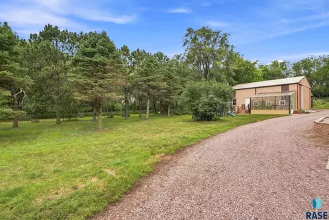 Exterior - 24253 467a Ave, Dell Rapids, SD 57022 photo 8 of 8