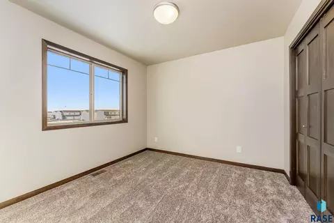 Bedroom - 6154 S Bison Pl, Sioux Falls, SD 57108 photo 5 of 5