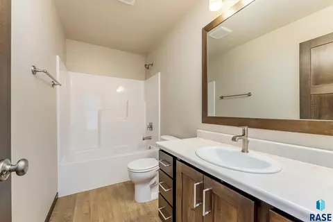 Bath - 6154 S Bison Pl, Sioux Falls, SD 57108 photo 3 of 3