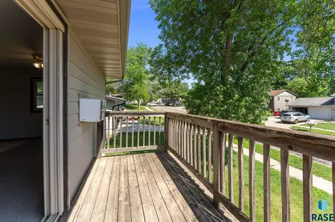 Exterior - 2900 E Klondike Trl, Sioux Falls, SD 57103 photo 4 of 7