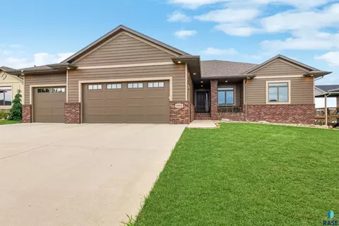 4408 S Dubuque Ave, Sioux Falls, SD 57110