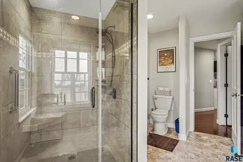 Bath - 22987 448th Ave, Madison, SD 57042 photo 1 of 5