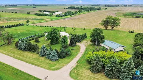 View/Area - 22987 448th Ave, Madison, SD 57042 photo 1 of 4