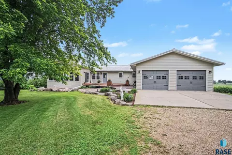 Exterior - 22987 448th Ave, Madison, SD 57042 photo 2 of 7