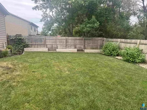 Exterior - 7801 W 65th St, Sioux Falls, SD 57106 photo 27 of 29