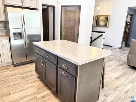 Kitchen - 7801 W 65th St, Sioux Falls, SD 57106 photo 6 of 6