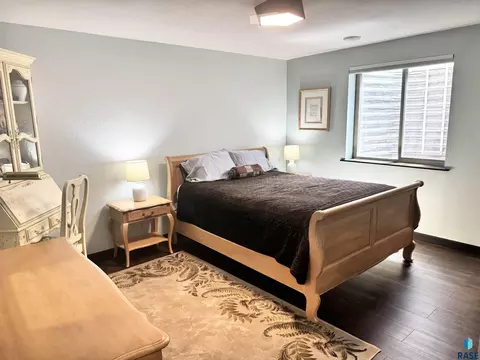 Bedroom - 7801 W 65th St, Sioux Falls, SD 57106 photo 5 of 9