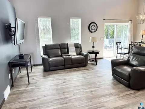Living - 7801 W 65th St, Sioux Falls, SD 57106 photo 1 of 8