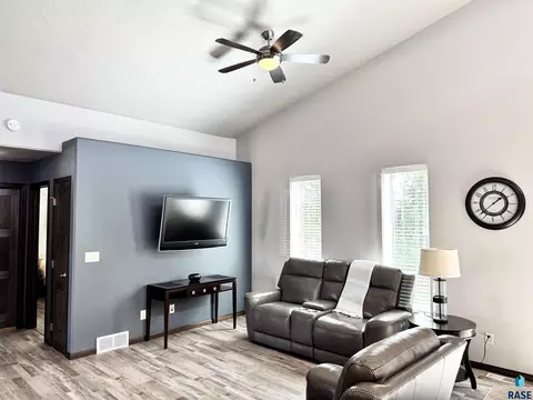 Living - 7801 W 65th St, Sioux Falls, SD 57106 photo 5 of 8