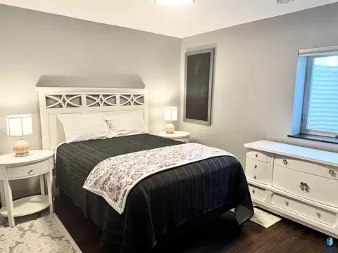 Bedroom - 7801 W 65th St, Sioux Falls, SD 57106 photo 8 of 9