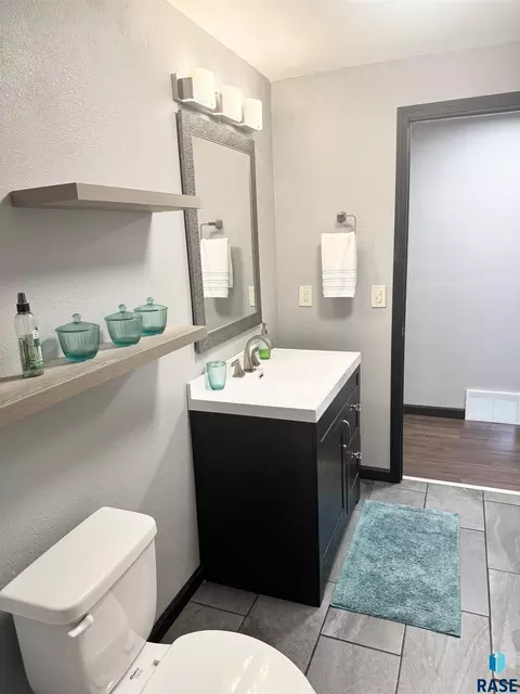 Bath - 7801 W 65th St, Sioux Falls, SD 57106 photo 5 of 5