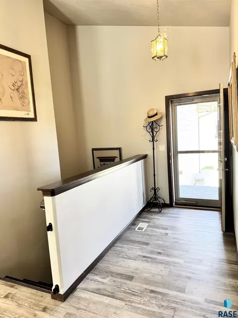 Entry Way - 7801 W 65th St, Sioux Falls, SD 57106 photo 1 of 1