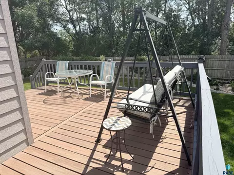 Exterior - 7801 W 65th St, Sioux Falls, SD 57106 photo 6 of 29