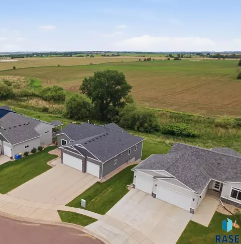 View/Area - 7805 E Marana St, Sioux Falls, SD 57110 photo 3 of 6