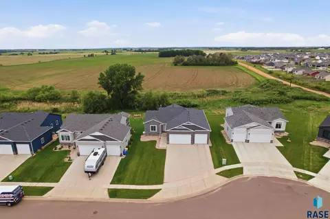 View/Area - 7805 E Marana St, Sioux Falls, SD 57110 photo 4 of 6